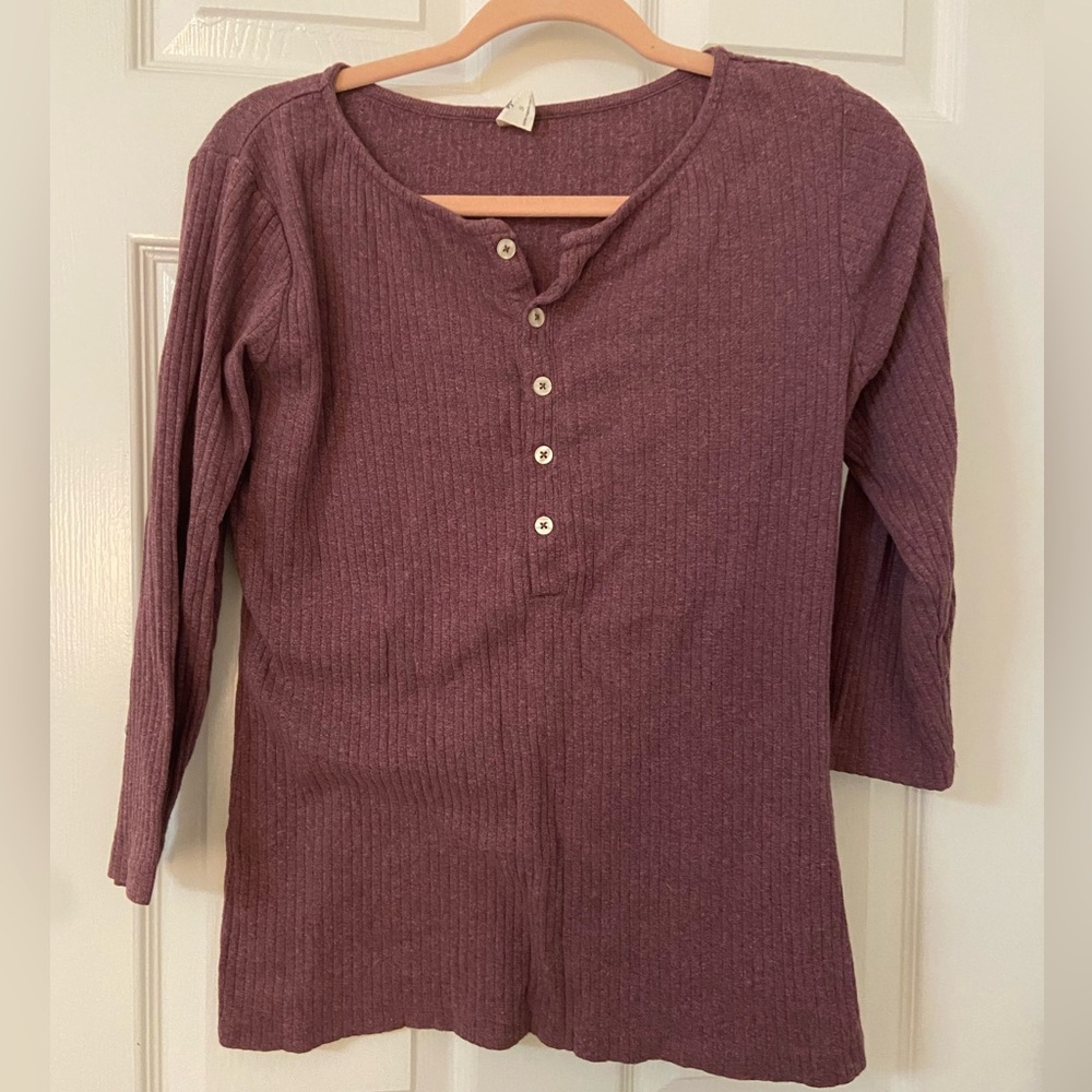 Kate Quinn Button Henley